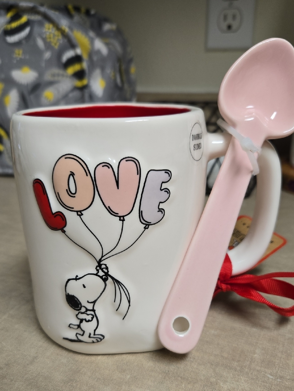 NWT Rae Dunn Snoopy "LOVE IS IN THE AIR" Balloon Valentines Mug With Heart Spoon